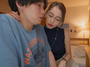 JapBliss 4K - 来自日本的继女对这个性爱视频感到害羞