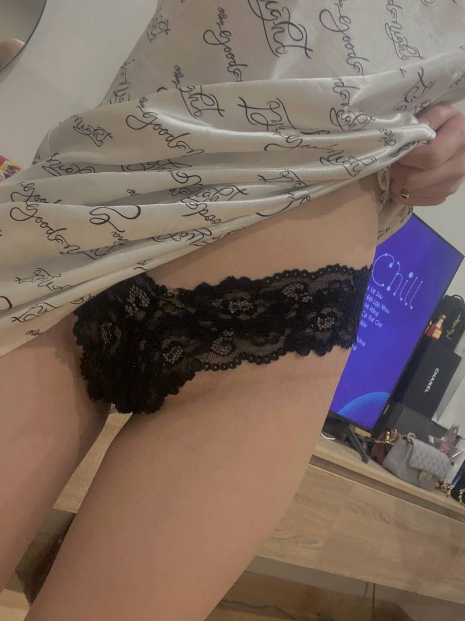 Thay bố chăm sóc lồn mẹ kế và chị gái